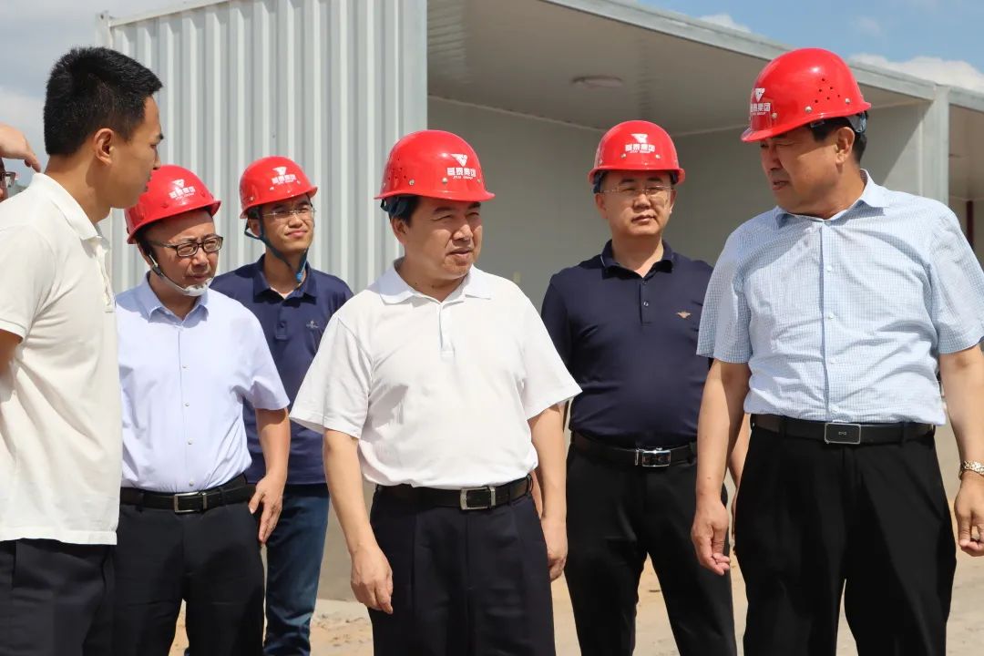 榆林市政協(xié)主席劉春橋督導(dǎo)調(diào)研體育運動中心項目生態(tài)環(huán)境保護(hù)工作